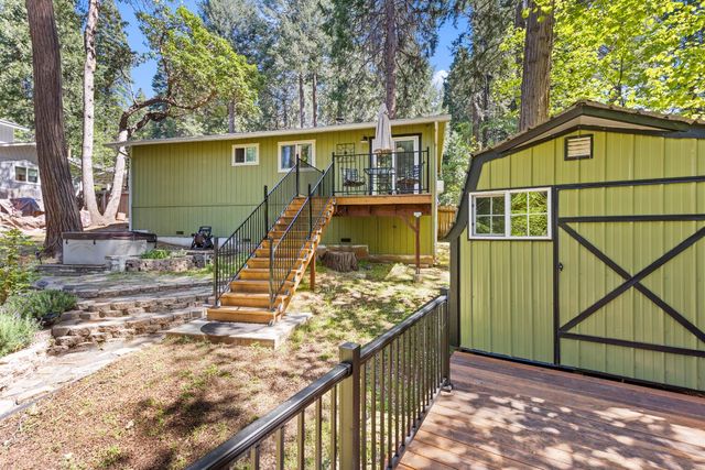 2906 Marilyn Dr, Pollock Pines, CA 95726