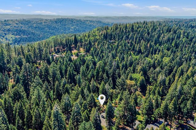 2906 Marilyn Dr, Pollock Pines, CA 95726