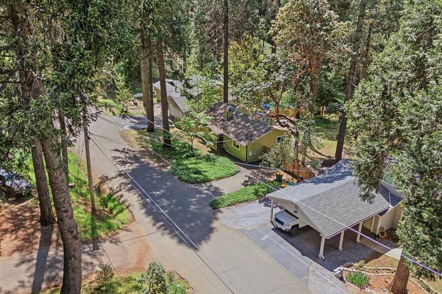 2906 Marilyn Dr, Pollock Pines, CA 95726