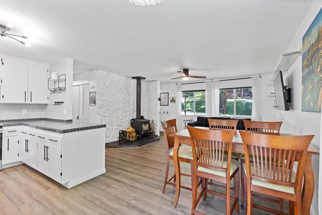 2906 Marilyn Dr, Pollock Pines, CA 95726