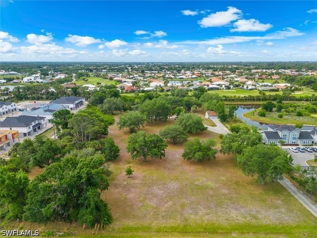 2900 Curry LN, Nokomis, FL 34275