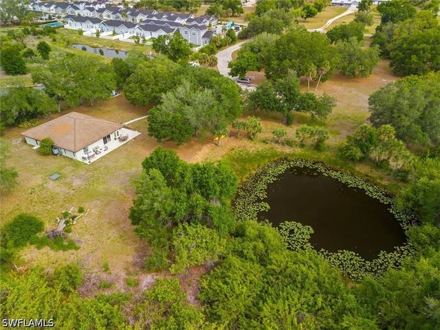 2900 Curry LN, Nokomis, FL 34275