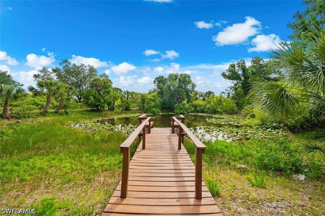 2900 Curry LN, Nokomis, FL 34275