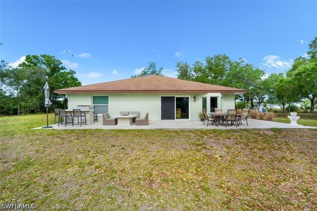 2900 Curry LN, Nokomis, FL 34275