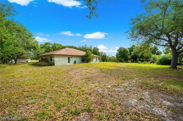 2900 Curry LN, Nokomis, FL 34275