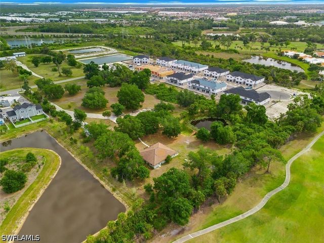 2900 Curry LN, Nokomis, FL 34275