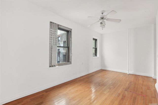 21-57 33rd Street 4D, Astoria, NY 11105