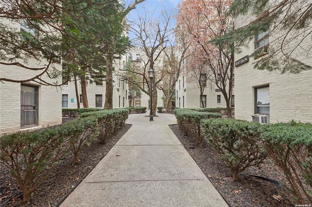 21-57 33rd Street 4D, Astoria, NY 11105
