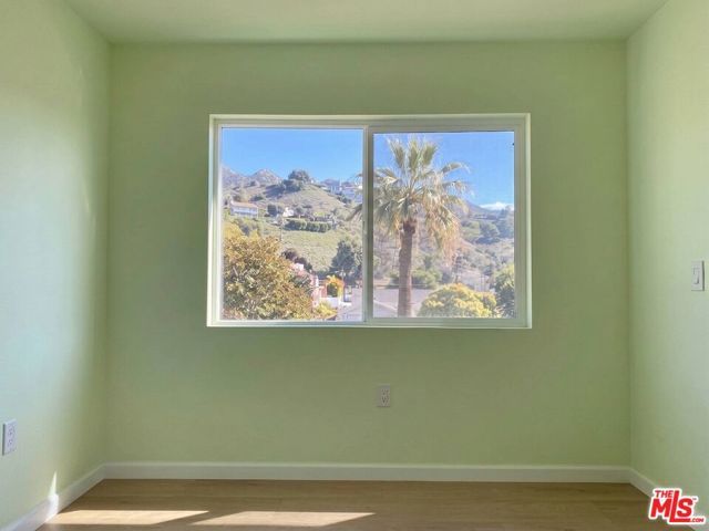 3131 Jolley Drive, Burbank, CA 91504
