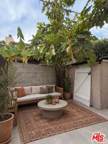 3131 Jolley Drive, Burbank, CA 91504