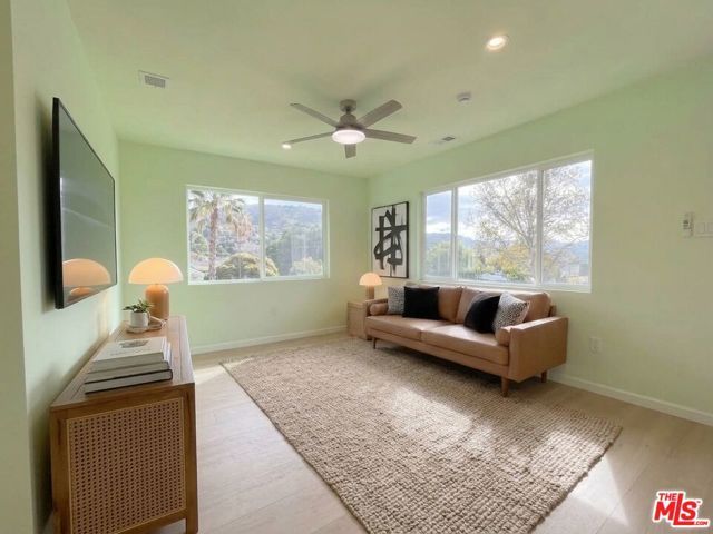 3131 Jolley Drive, Burbank, CA 91504
