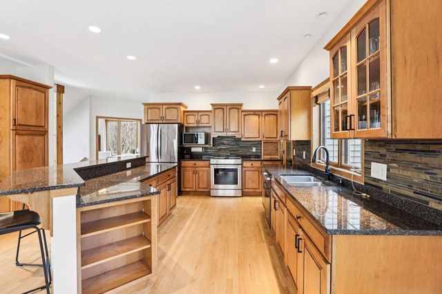 5654 Cobblestone Lane, Waunakee, WI 53597