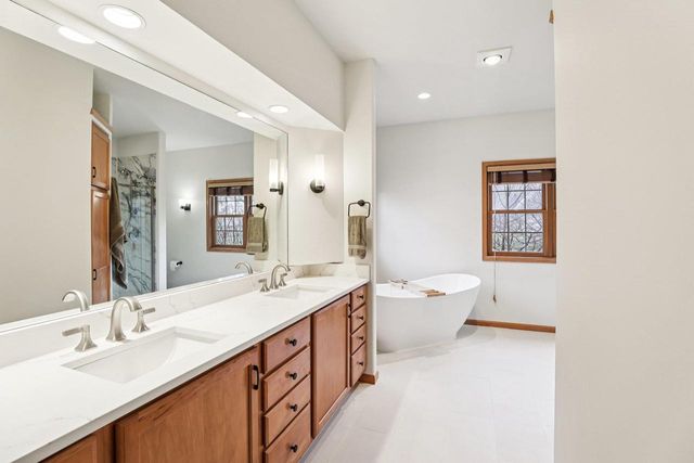 5654 Cobblestone Lane, Waunakee, WI 53597