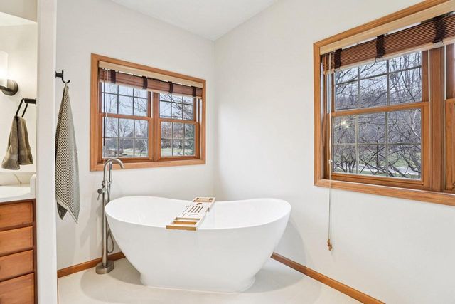 5654 Cobblestone Lane, Waunakee, WI 53597