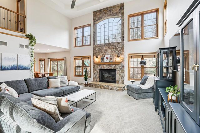 5654 Cobblestone Lane, Waunakee, WI 53597