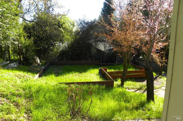 8260 Trenton Rd, Forestville, CA 95436