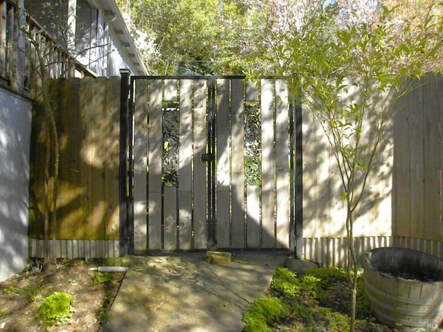 8260 Trenton Rd, Forestville, CA 95436