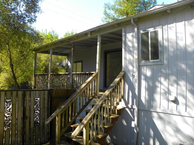 8260 Trenton Rd, Forestville, CA 95436