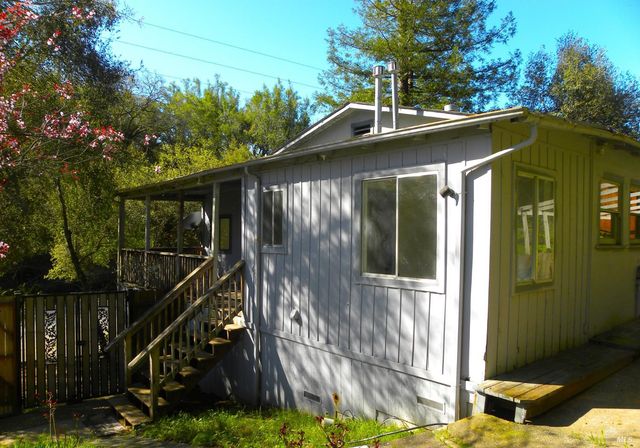 8260 Trenton Rd, Forestville, CA 95436