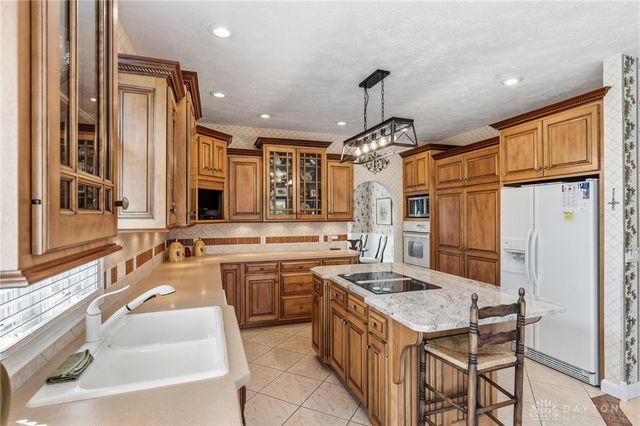 999 Brookwood Drive, Troy, OH 45373