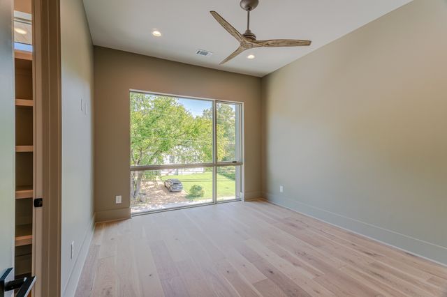 3205A Acklen Ave, Nashville, TN 37212