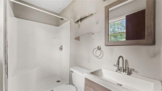 5 Ridgedale Drive SE, Silver Creek, GA 30173
