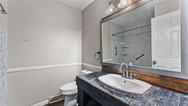 5 Ridgedale Drive SE, Silver Creek, GA 30173