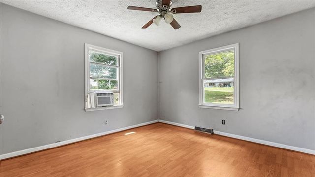 5 Ridgedale Drive SE, Silver Creek, GA 30173