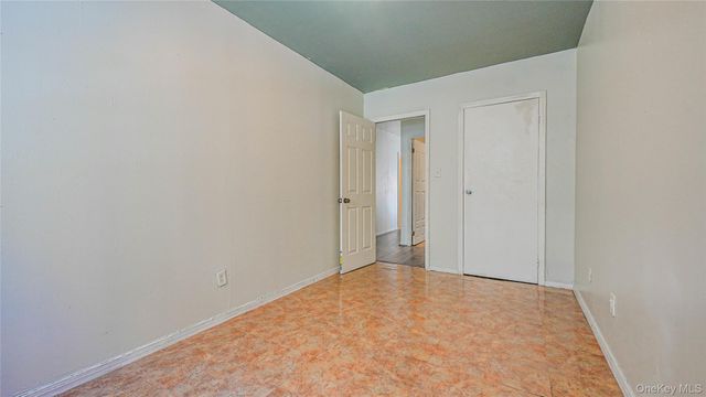381 E 152nd Street, Bronx, NY 10455