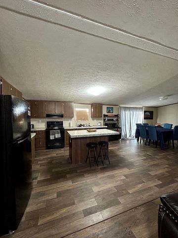 5089 N Gonzalez Rd, Fort Stockton, TX 79735