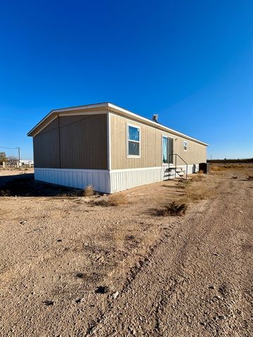 5089 N Gonzalez Rd, Fort Stockton, TX 79735