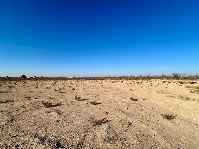 5089 N Gonzalez Rd, Fort Stockton, TX 79735