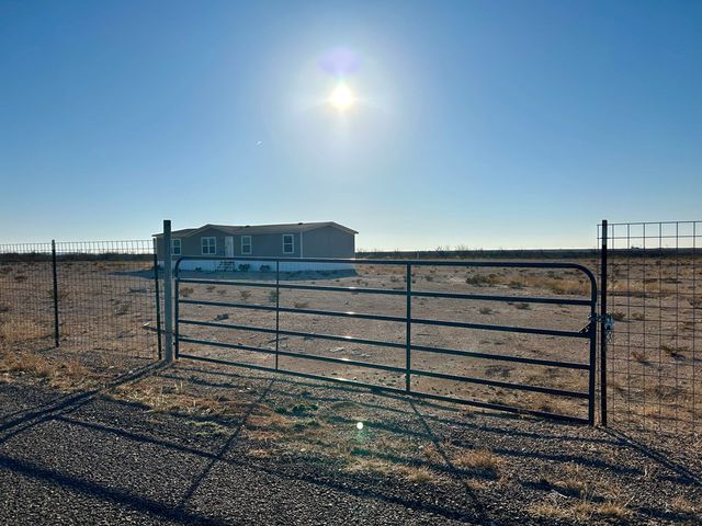 5089 N Gonzalez Rd, Fort Stockton, TX 79735