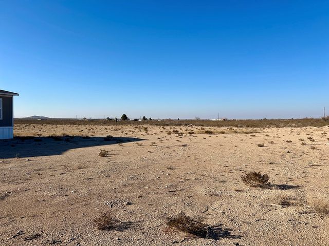 5089 N Gonzalez Rd, Fort Stockton, TX 79735