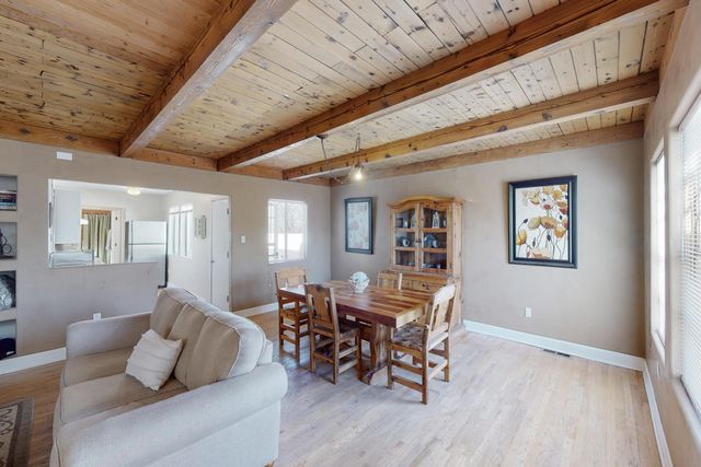 1613 Morningside Drive NE, Albuquerque, NM 87110