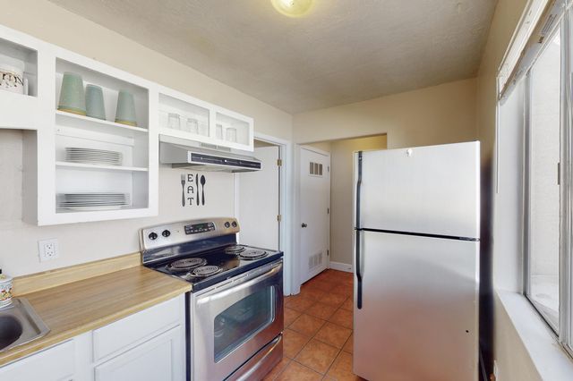 1613 Morningside Drive NE, Albuquerque, NM 87110