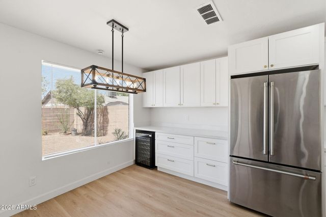 4062 W CHRISTY Drive, Phoenix, AZ 85029