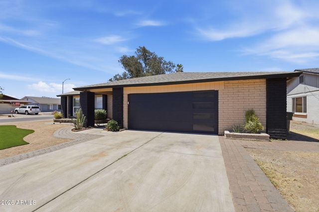 4062 W CHRISTY Drive, Phoenix, AZ 85029