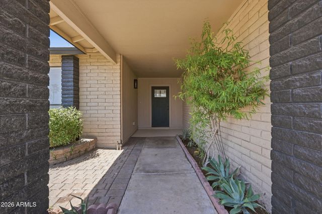 4062 W CHRISTY Drive, Phoenix, AZ 85029