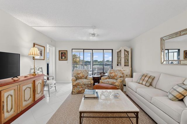 6866 Huntington Lane 304, Delray Beach, FL 33446