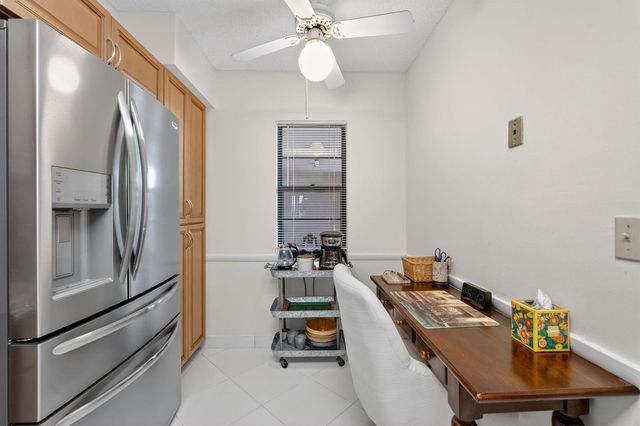 6866 Huntington Lane 304, Delray Beach, FL 33446