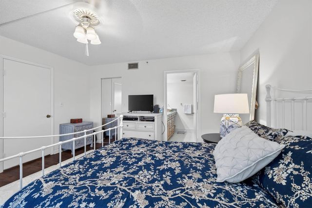 6866 Huntington Lane 304, Delray Beach, FL 33446