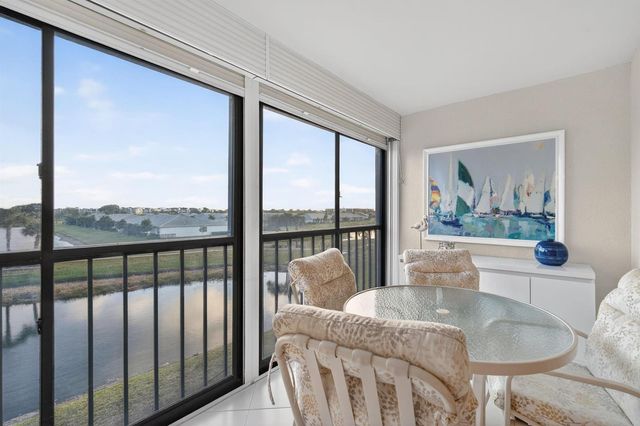 6866 Huntington Lane 304, Delray Beach, FL 33446
