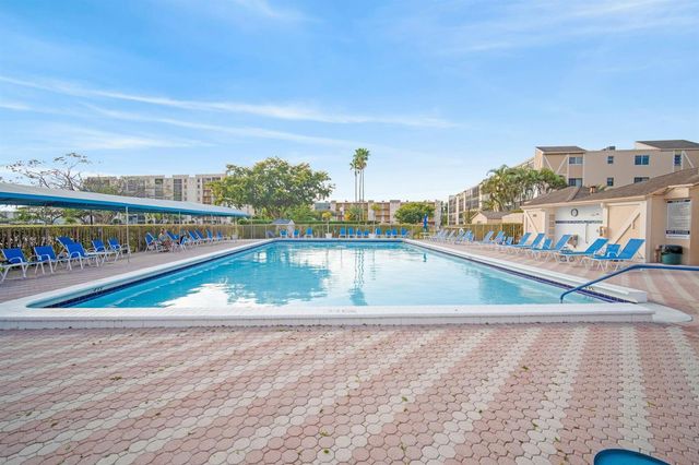 6866 Huntington Lane 304, Delray Beach, FL 33446