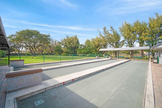 6866 Huntington Lane 304, Delray Beach, FL 33446