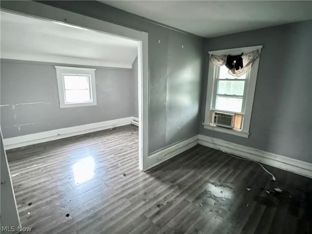 859 Whitcomb Road, Cleveland, OH 44110