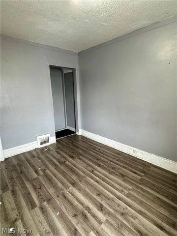 859 Whitcomb Road, Cleveland, OH 44110