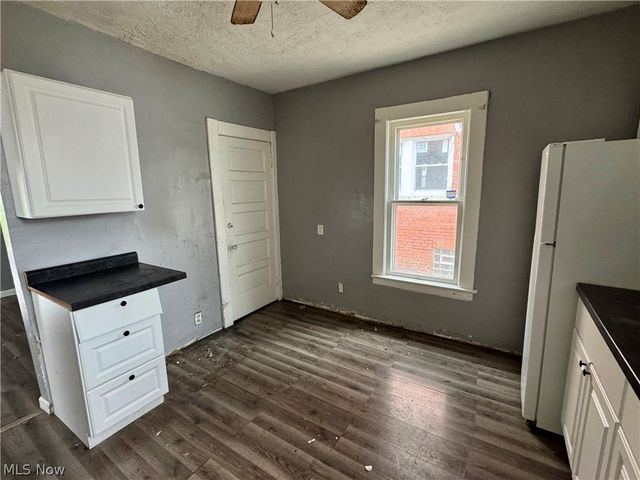 859 Whitcomb Road, Cleveland, OH 44110