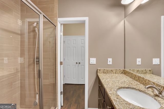 105 Kensington Pond Courts, Roswell, GA 30075