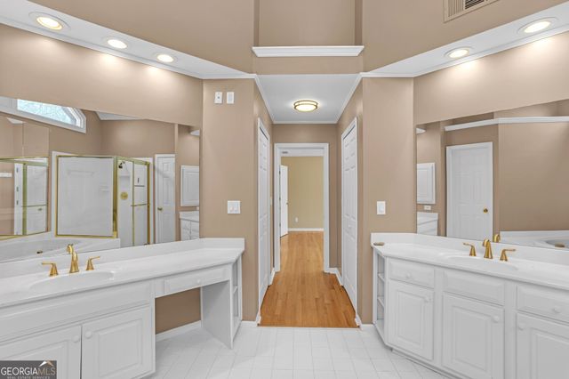 105 Kensington Pond Courts, Roswell, GA 30075